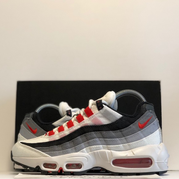 nike air max 95 qs summit white & chile red